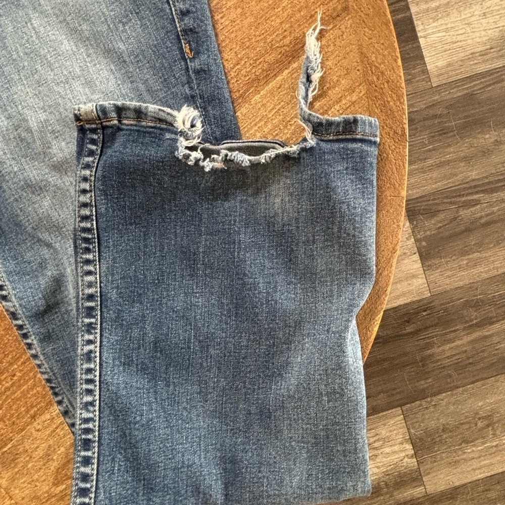 H&M Mid Rise Straight Leg Jeans - Picture 5 of 9